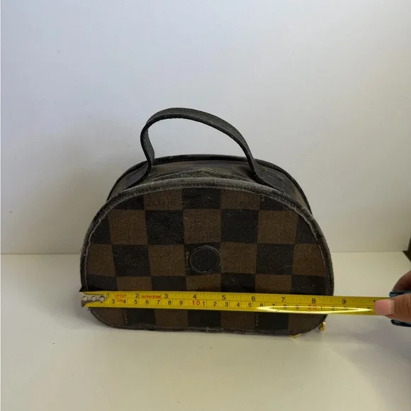 Vintage Fendi Pequin Coated Canvas Vanity Case - Picture 4 of 12